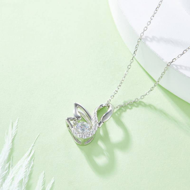 Dynamic Swan S925 Silver Plated Platinum Moissanite Diamond Necklace 50 Points D-Class